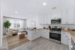 95 Shepherds Ln, Totowa, NJ 07512 - Photo 5