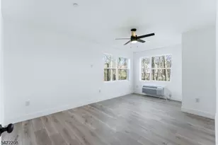 95 Shepherds Ln, Totowa, NJ 07512 - Photo 17