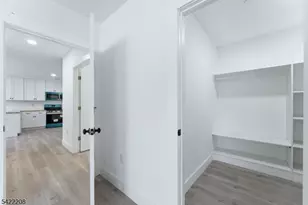 95 Shepherds Ln, Totowa, NJ 07512 - Photo 19