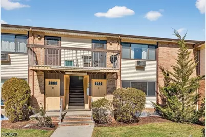 810 Cricket Ln, Woodbridge Township, NJ 07095 - Photo 1