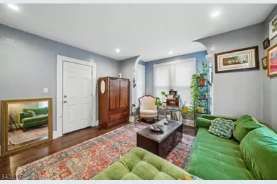 44 State St, East Orange, NJ 07017 - Photo 3