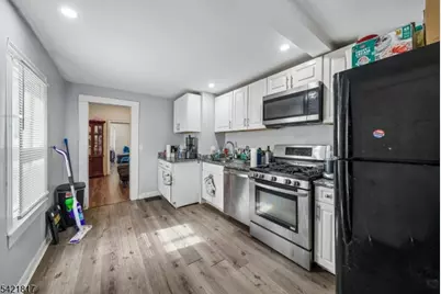 44 State St, East Orange, NJ 07017 - Photo 13