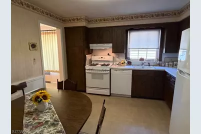 618 Fairway Dr, Union Township, NJ 07083 - Photo 15