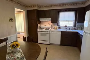 618 Fairway Dr, Union Township, NJ 07083 - Photo 15