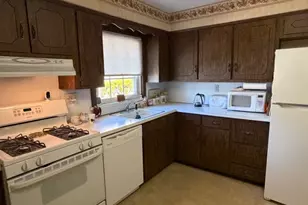 618 Fairway Dr, Union Township, NJ 07083 - Photo 17