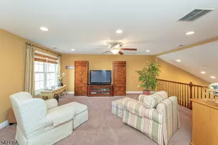 24 Hopkins Ct, Parsippany, NJ 07054 - Photo 19