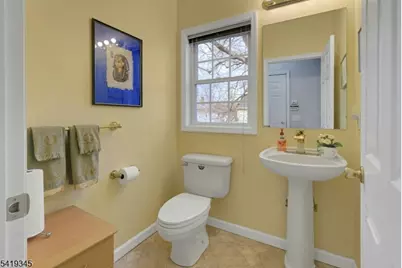 123 N Livingston Ave, Livingston, NJ 07039 - Photo 17