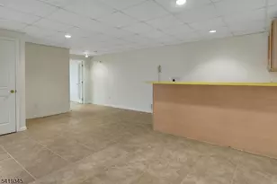 123 N Livingston Ave, Livingston, NJ 07039 - Photo 33