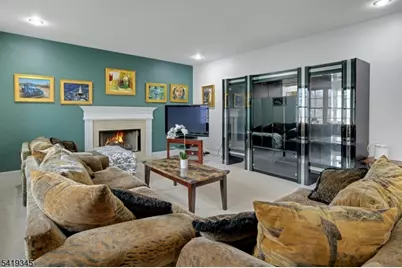 123 N Livingston Ave, Livingston, NJ 07039 - Photo 15