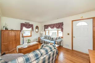 89 Oakland Ave, Rockaway Township, NJ 07866 - Photo 5