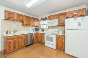 89 Oakland Ave, Rockaway Township, NJ 07866 - Photo 9