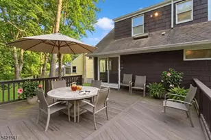 15 Roger Norton Pl, Cranford Township, NJ 07016 - Photo 17