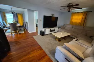 66 Independence Dr, Roselle, NJ 07203 - Photo 5