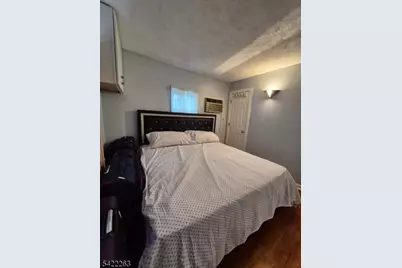 66 Independence Dr, Roselle, NJ 07203 - Photo 15