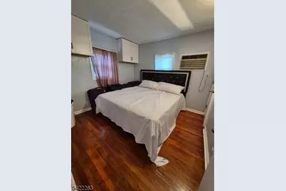 66 Independence Dr, Roselle, NJ 07203 - Photo 15