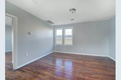 156 Crystal St, North Arlington, NJ 07031 - Photo 3