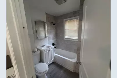 70 Welland Ave, Irvington, NJ 07111 - Photo 5