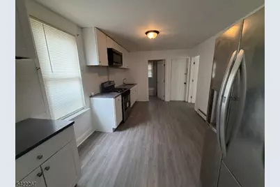 70 Welland Ave, Irvington, NJ 07111 - Photo 3