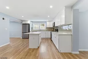 7 Le Boun Blvd, Ringwood, NJ 07456 - Photo 7