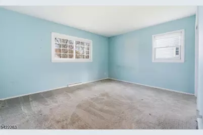 52 Red Twig Trl, Bloomingdale, NJ 07403 - Photo 15