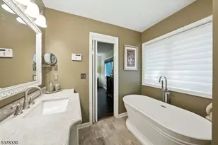 511 Burlington Rd, Freehold Township, NJ 07728 - Photo 23