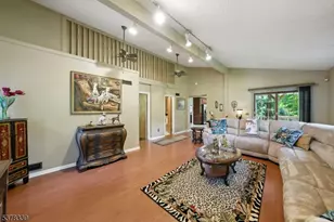 511 Burlington Rd, Freehold Township, NJ 07728 - Photo 11