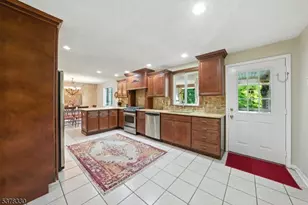 511 Burlington Rd, Freehold Township, NJ 07728 - Photo 13