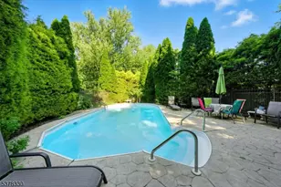 511 Burlington Rd, Freehold Township, NJ 07728 - Photo 37