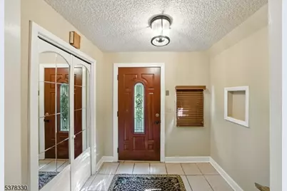 511 Burlington Rd, Freehold Township, NJ 07728 - Photo 5