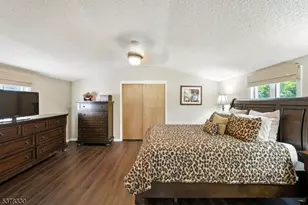 511 Burlington Rd, Freehold Township, NJ 07728 - Photo 25