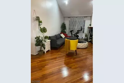 1026 Castle Rd, Mahwah, NJ 07430 - Photo 1