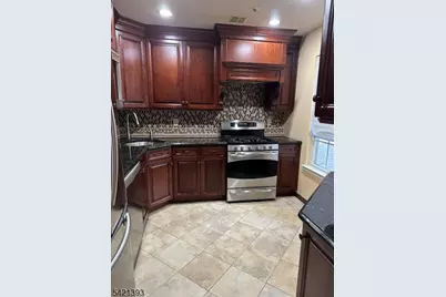 1026 Castle Rd, Mahwah Twp., NJ 07430 - Photo 5