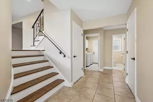 61 N Hillside Ave, Roxbury Township, NJ 07876 - Photo 5