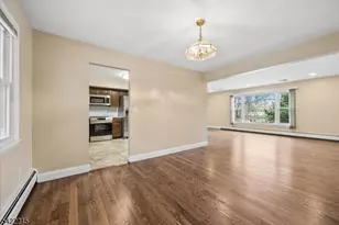 61 N Hillside Ave, Roxbury Township, NJ 07876 - Photo 11