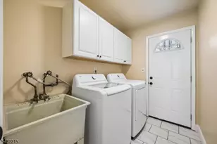 61 N Hillside Ave, Roxbury Township, NJ 07876 - Photo 27