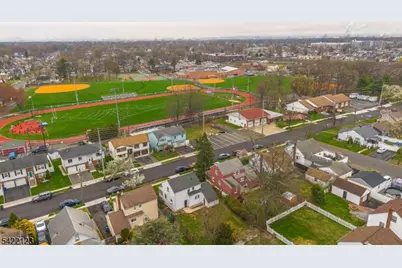 612 Laurel Ave, Roselle Park, NJ 07204 - Photo 31