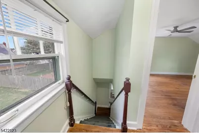 612 Laurel Ave, Roselle Park, NJ 07204 - Photo 9