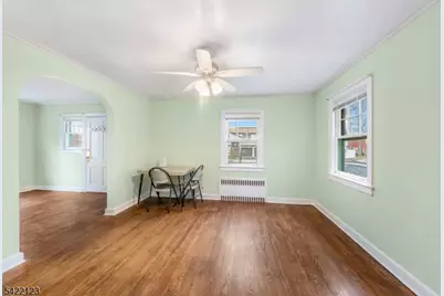 612 Laurel Ave, Roselle Park, NJ 07204 - Photo 13