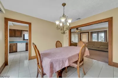 118 Lexington Ave, Bloomfield Twp., NJ 07003 - Photo 9