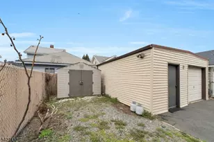 118 Lexington Ave, Bloomfield Twp., NJ 07003 - Photo 27