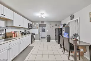 300 Chambers St, Phillipsburg, NJ 08865 - Photo 11