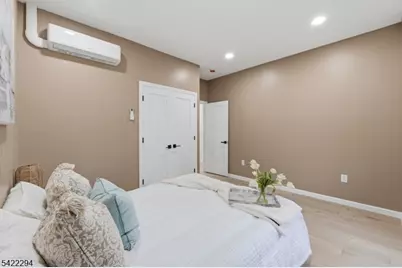 82 Grove St, Montclair, NJ 07042 - Photo 13