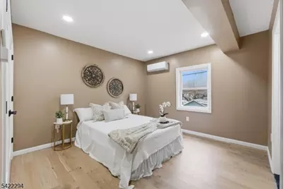 82 Grove St, Montclair, NJ 07042 - Photo 25