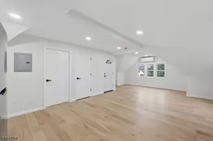 82 Grove St, Montclair, NJ 07042 - Photo 43