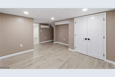 82 Grove St, Montclair, NJ 07042 - Photo 39