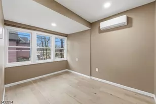 82 Grove St, Montclair, NJ 07042 - Photo 29