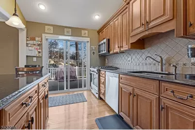 760 Summit Rd, Union Township, NJ 07083 - Photo 9