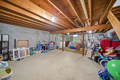 28 Village Dr, Hamburg, NJ 07419 - Photo 23