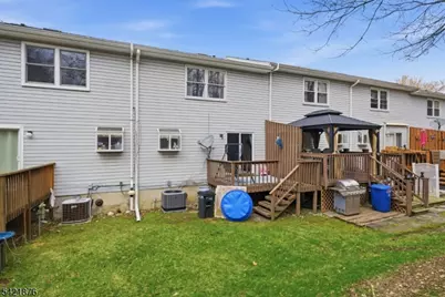 28 Village Dr, Hamburg, NJ 07419 - Photo 29