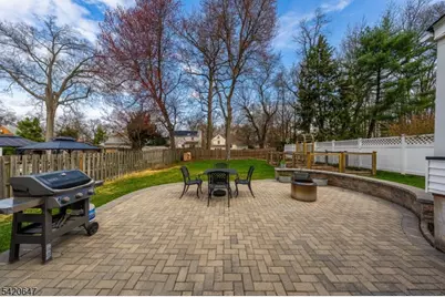 25 E Sumner Ave, Union Township, NJ 07083 - Photo 17